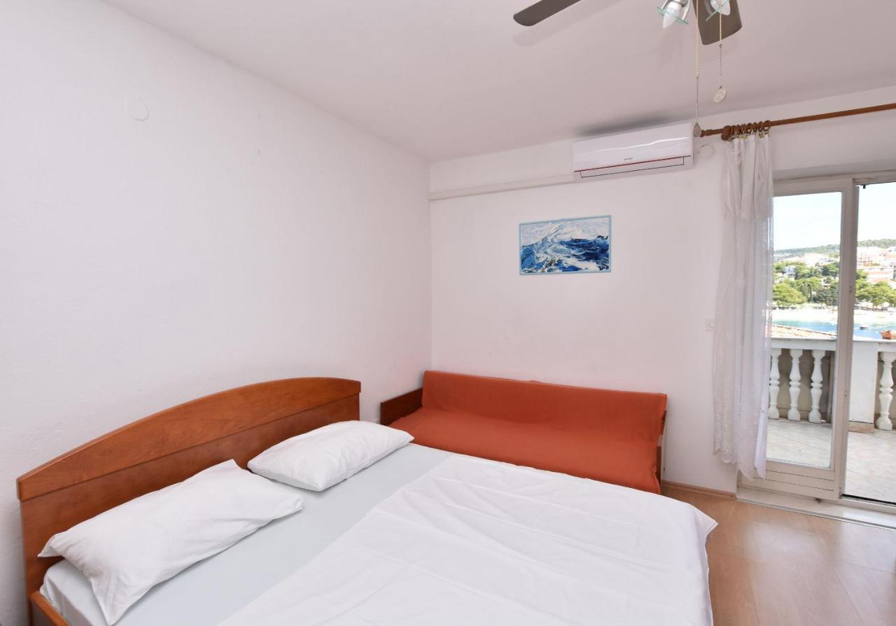 Apartments And Rooms Jakov 普利莫顿 外观 照片