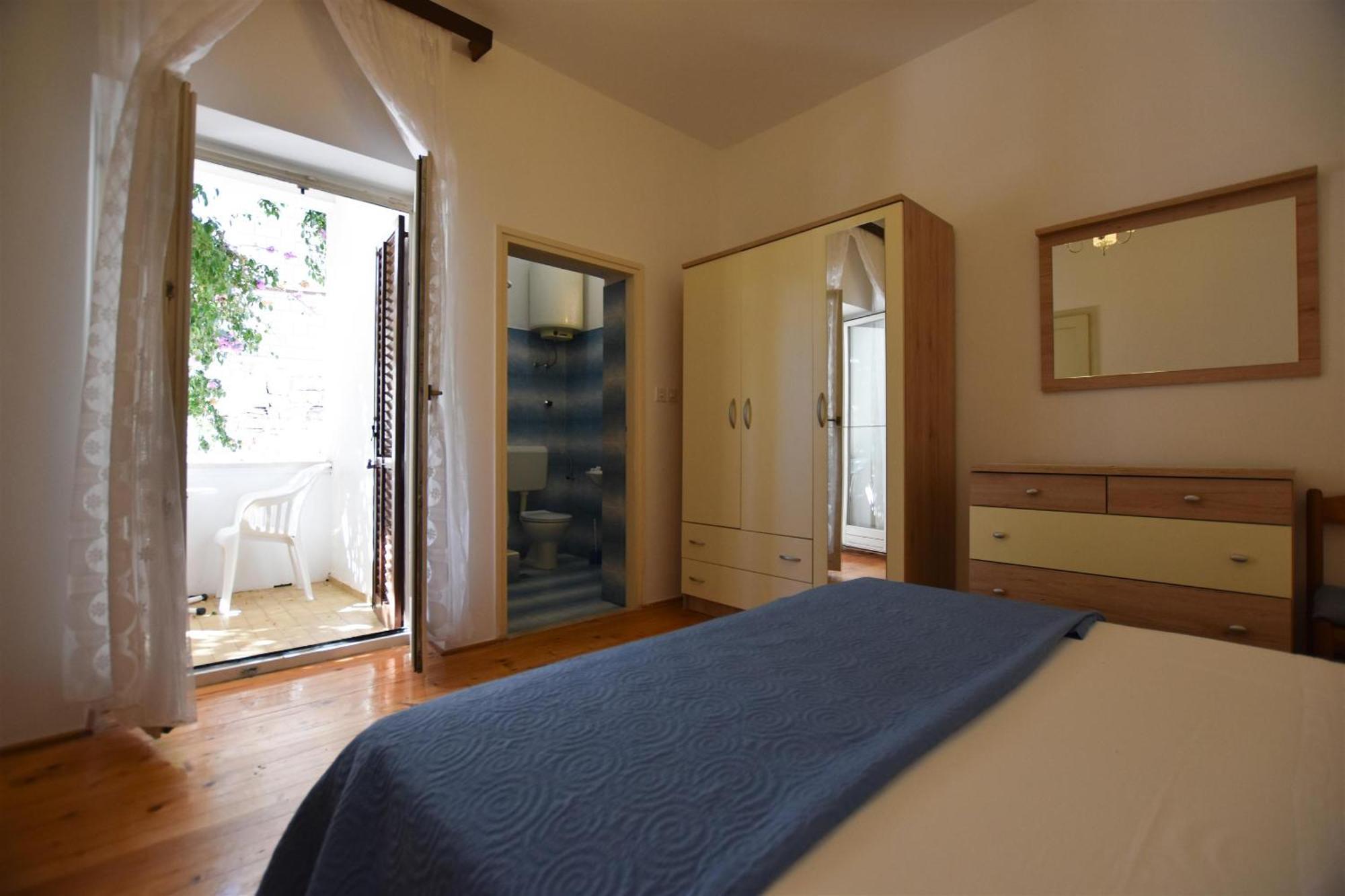 Apartments And Rooms Jakov 普利莫顿 客房 照片
