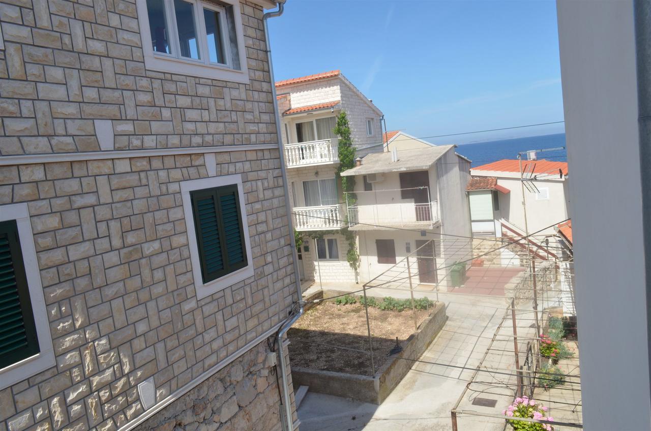 Apartments And Rooms Jakov 普利莫顿 外观 照片