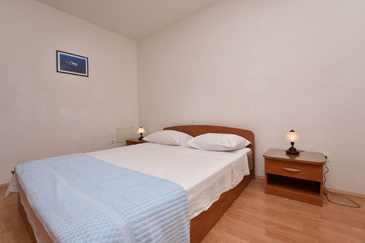 Apartments And Rooms Jakov 普利莫顿 外观 照片