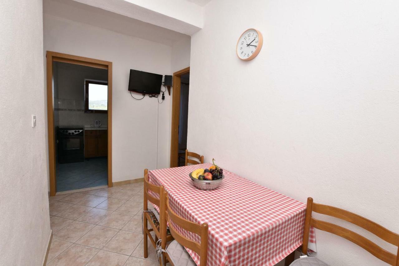 Apartments And Rooms Jakov 普利莫顿 外观 照片