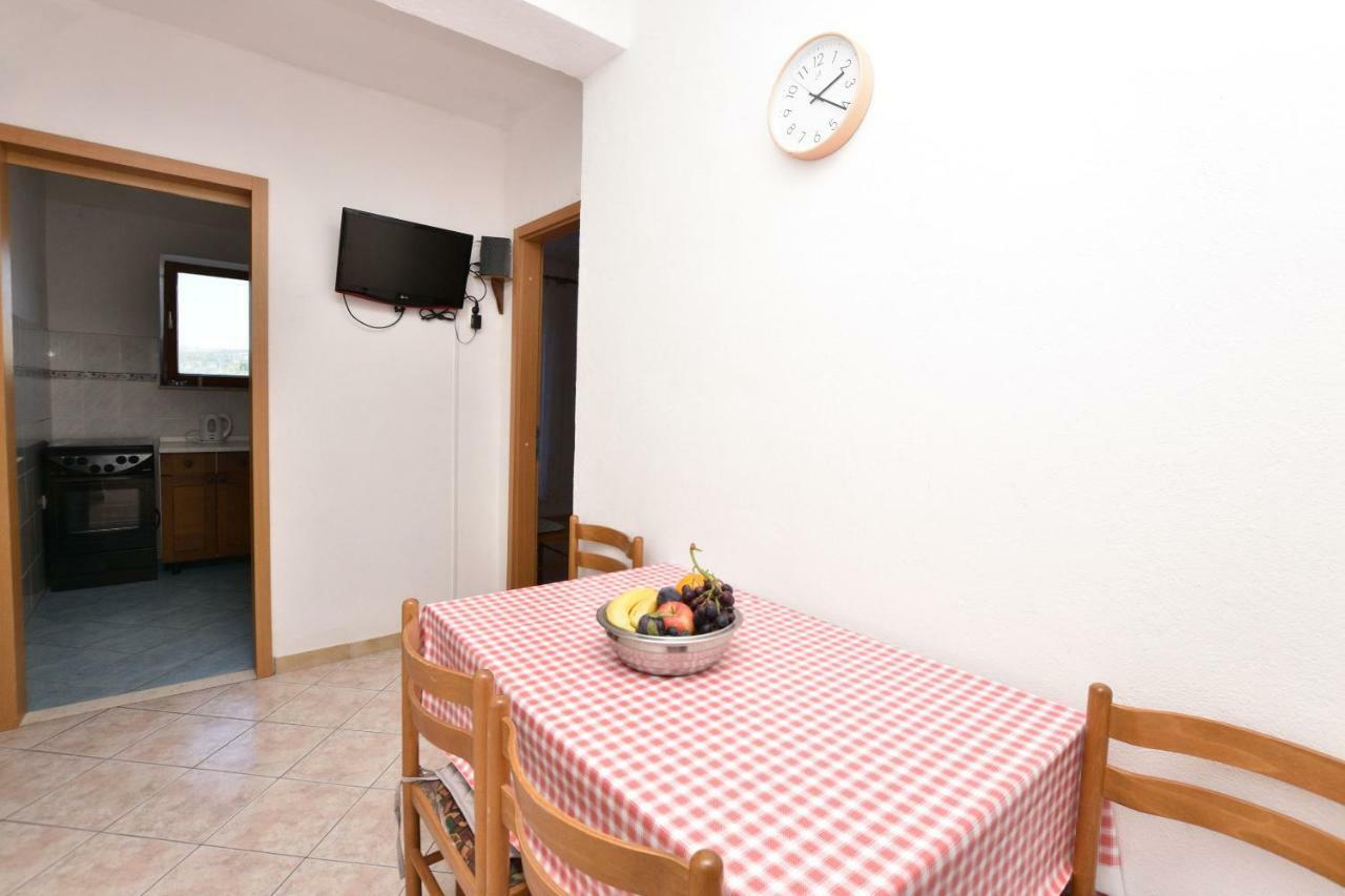 Apartments And Rooms Jakov 普利莫顿 外观 照片